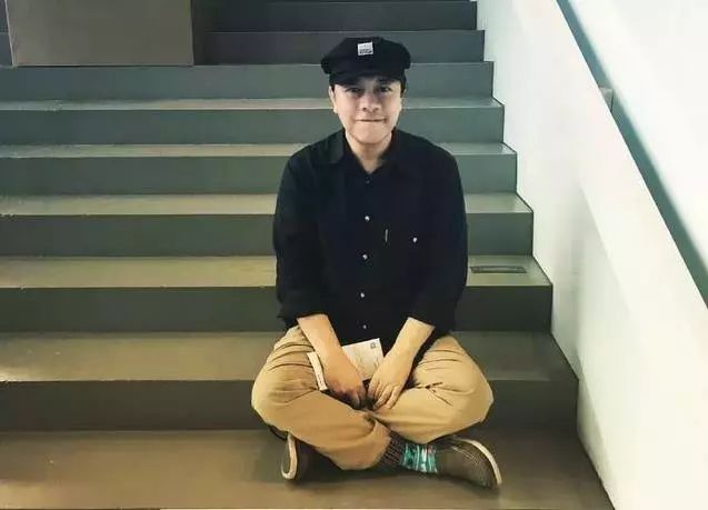 活的高級的人,往往會聊天,有兩種話會絕口不提