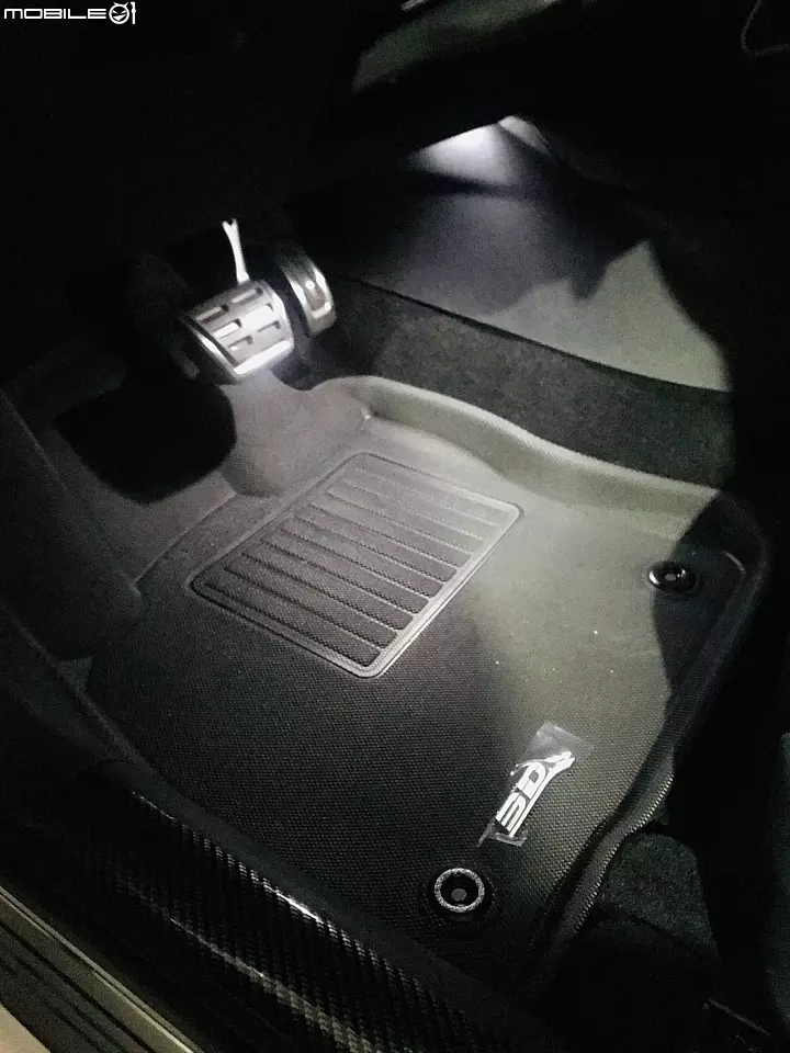 猛禽Superb combi sportline 專屬遮陽簾及腳踏墊