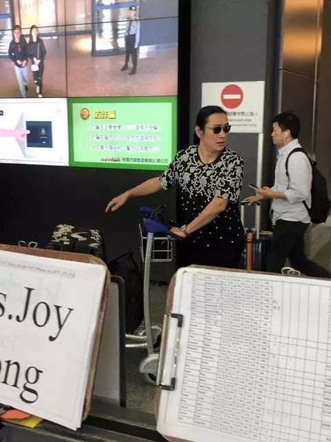 現身桃園機場!黃安「突然返回台灣」網轟又爽用健保 他反駁「有重要任務」:是回台唯一理由