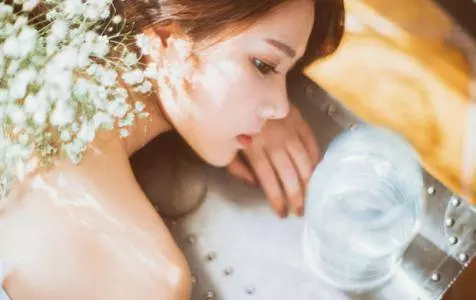 洗澡用沐浴露還是香皂?醫生告訴你答案,別再錯了