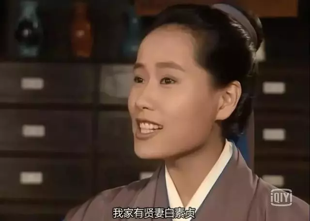 她女扮男裝走紅,卻因「妖媚」被張國榮誇天才,如今出鏡讓人吃驚