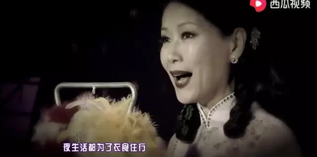 她女扮男裝走紅,卻因「妖媚」被張國榮誇天才,如今出鏡讓人吃驚