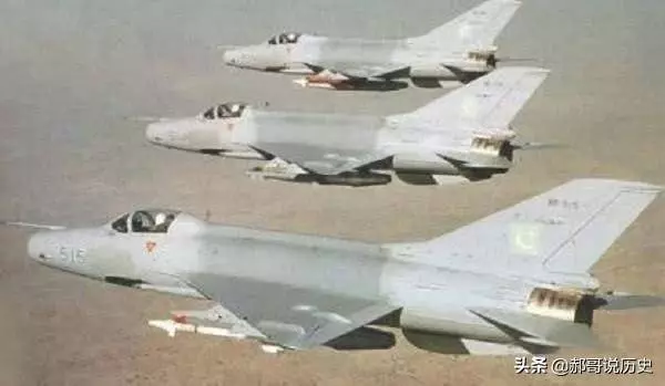 印度飛行員錯降敵方機場,關鍵時刻做出了這一舉動