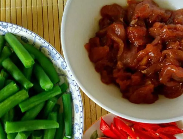 豆角直接炒就錯了,多加這一步,豆角更入味更好吃