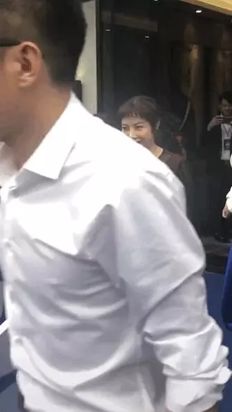 40歲徐懷鈺近照認不出,狗啃劉海很顯老,身材發福後竟撞臉李玟 !
