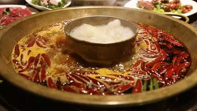 健康丨最傷胃的七個飲食習慣,你還在每天重複嗎?