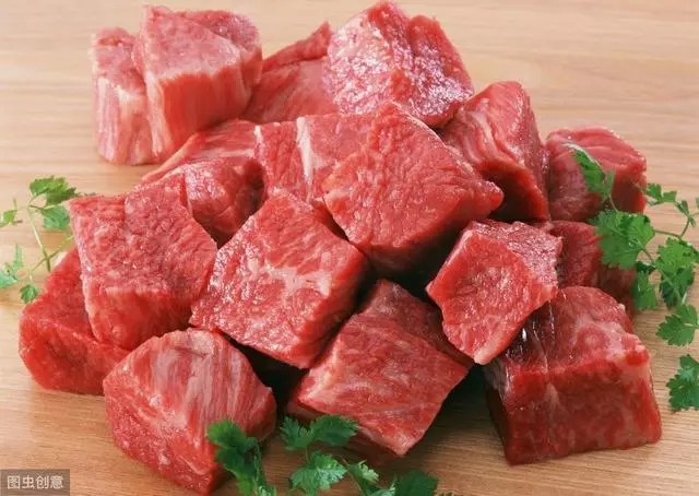 生活中這4類人群易患高血脂,少吃2類食物,防治血脂異常!