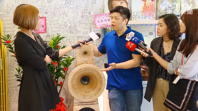 3歲兒戳破90萬音響!網友掀2派論戰嗆「店家自己也有疏失」 護航家長「不要輕易就賠償」