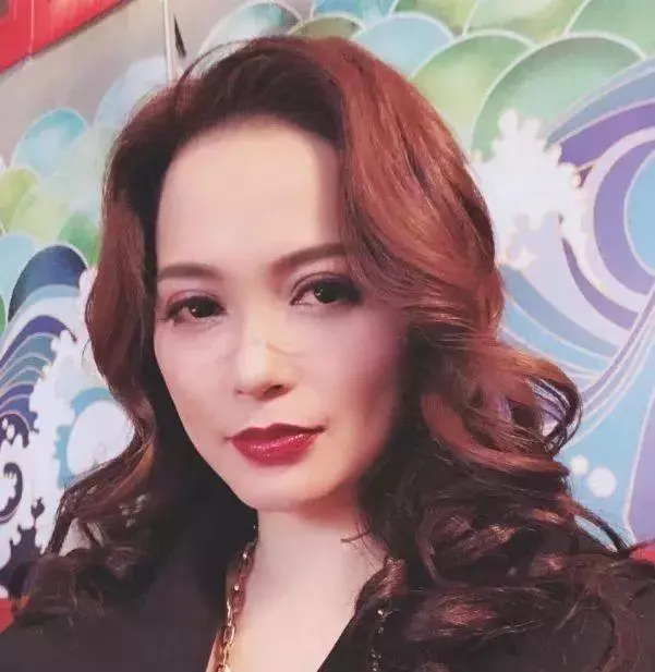 TVB《開心速遞》三太患病至脫髮,人前戴假髮樂觀面對人生低谷!