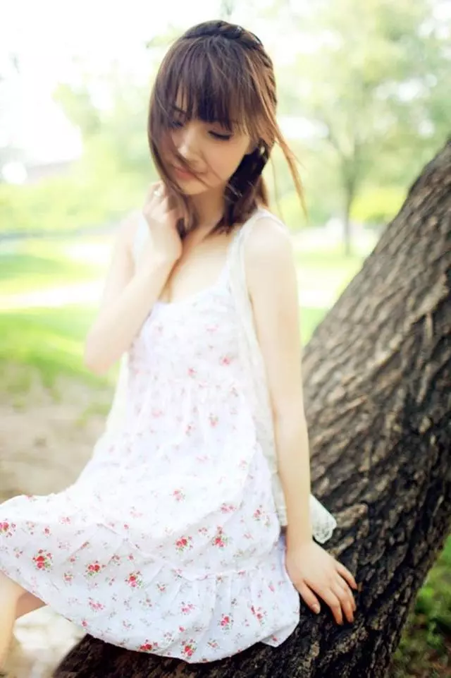 結婚當晚公公非要睡我床上,我嚴詞拒絕後,老公怒甩我耳光