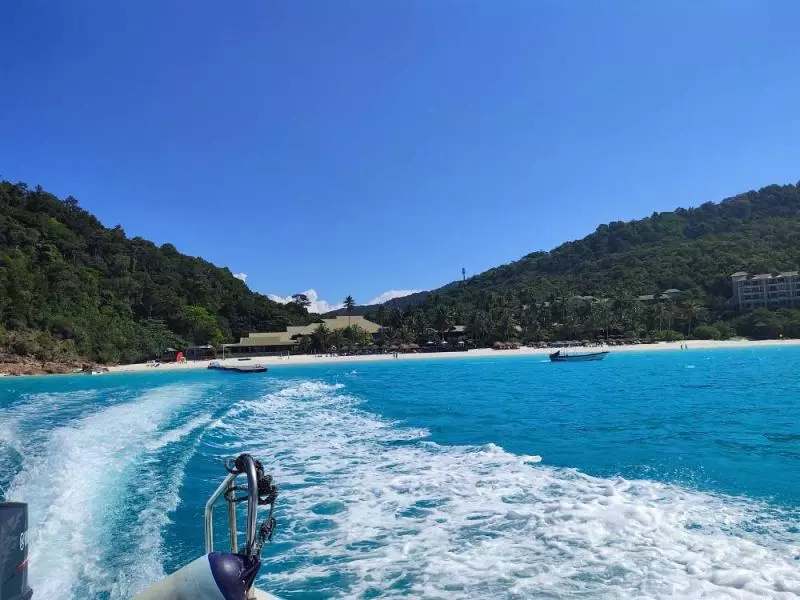 竟有人這樣對待Pulau Redang!再這樣下去清澈見底的海水即將消失不見!