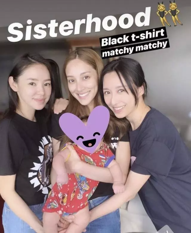 港姐陳凱琳產後首現身,碎花裙配麻花辮身材搶鏡,哪像28歲的辣媽!