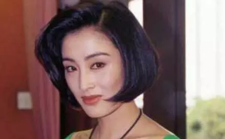 曾經大佬寵愛她貴公子仰慕,為愛淡出螢幕,如今事業感情不濟,靠整容保持青春:為愛付出一切的人,大都沒有幸福的結局