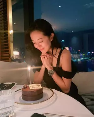 博客葉朗程爆「開房」事 女主角是唐詩詠?