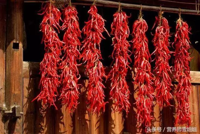 胃不好,遠離「三物」,多飲「四水」,做好這五件事,胃一點點變好!