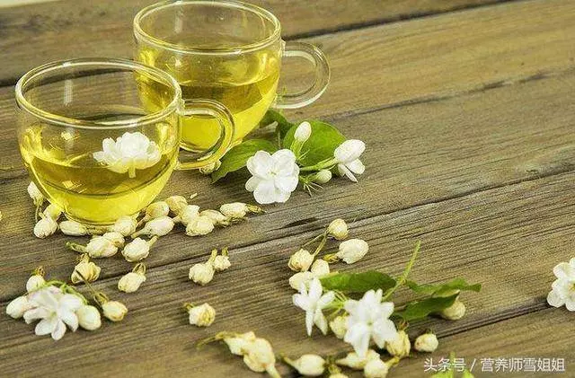 胃不好,遠離「三物」,多飲「四水」,做好這五件事,胃一點點變好!