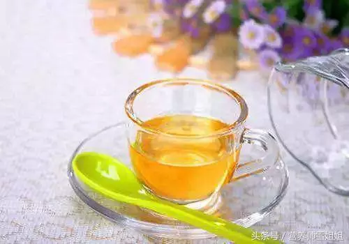 胃不好,遠離「三物」,多飲「四水」,做好這五件事,胃一點點變好!