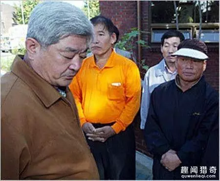 五個少年抓青蛙「失蹤11年」,屍骨被挖出後,家長抓狂怒喊:誰來還我們公道?
