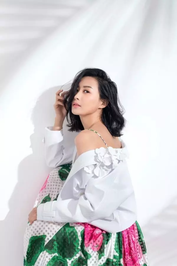 37歲女星為理想棄豪門!當「美女學霸」活出最美模樣,向世人證明努力也能做到