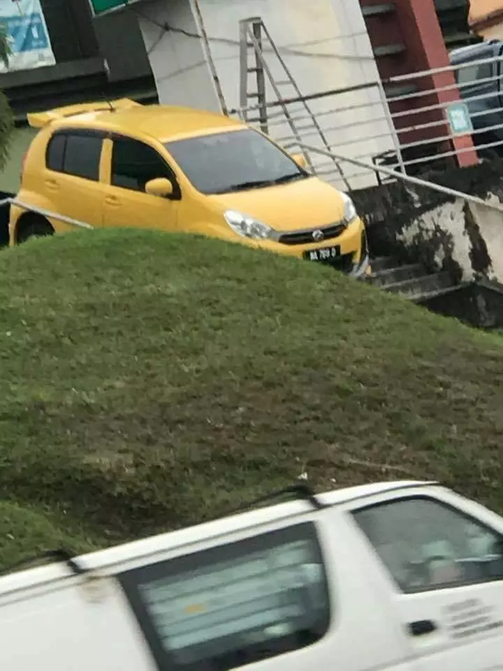 Myvi車主恐怖駕車技術! 原來車不只可以在馬路上行走,還可以飛天下水!