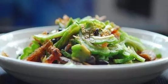 清熱又解暑，好吃還不貴的19道苦瓜做法，我能多吃兩碗飯！
