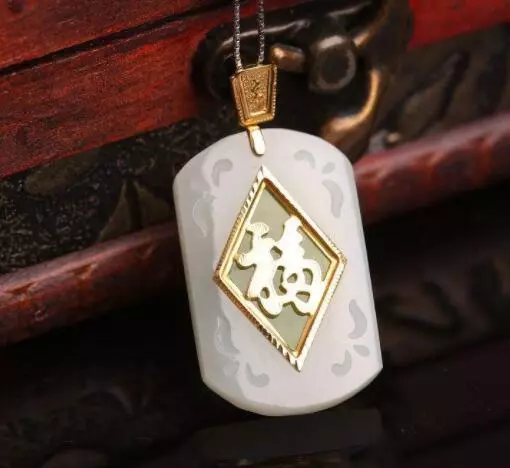 心理測試:4個金鑲玉,你最想買哪個?測你十年後是什麼地位