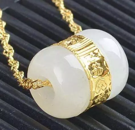 心理測試:4個金鑲玉,你最想買哪個?測你十年後是什麼地位