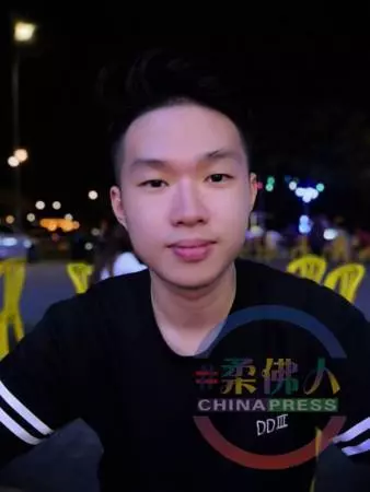 新山關卡很「強大」 設錢幣兌換中心!網民:多幾個月可以擺攤賣糕了