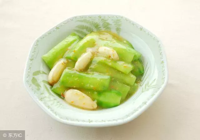 絲瓜皮泡水喝太厲害了,解決了男人女人一大困擾,學會受益一輩子