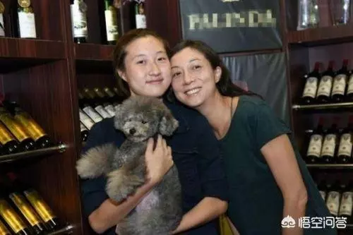 成龍的女兒是個怎樣的人?吳卓林是個挺可憐的小孩子