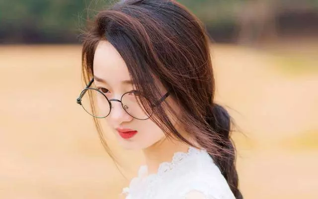 一個男人「乾淨不乾淨」,只看3個地方就很清楚了,很多女人不知道