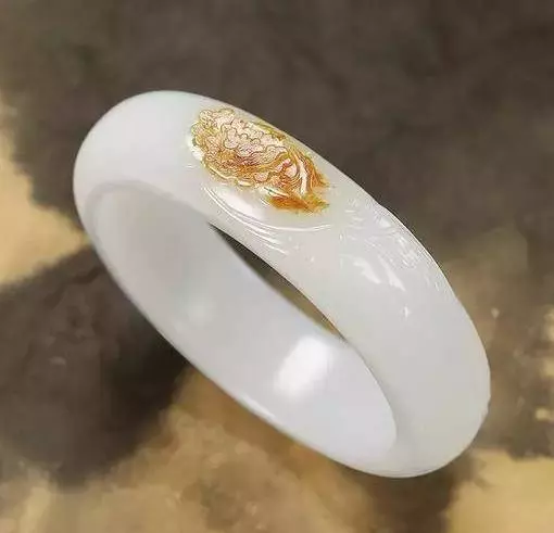 女人為什麼要戴玉手鐲?原來其中有10大好處,真應該早點知道