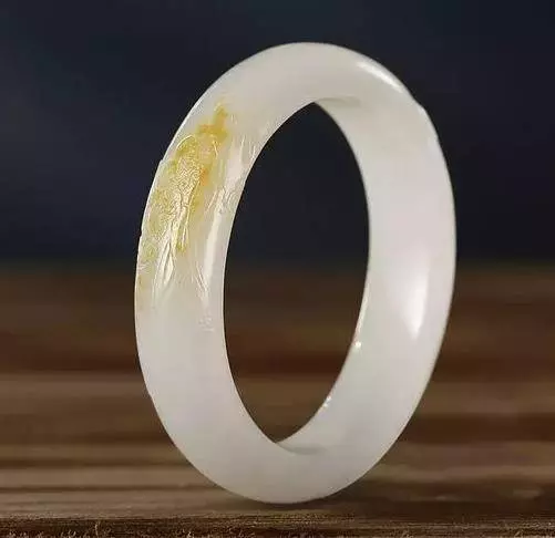 女人為什麼要戴玉手鐲?原來其中有10大好處,真應該早點知道
