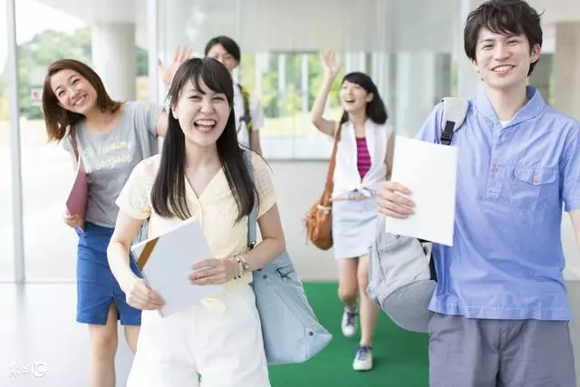 「如果重來,你會跟我結婚嗎」「對不起,幸好沒嫁給你」