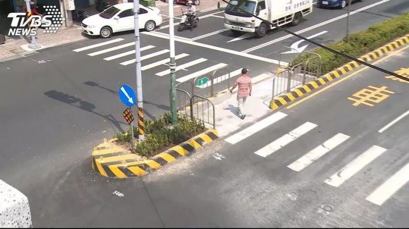 「Z型人行道」2段式過馬路 全台首試辦