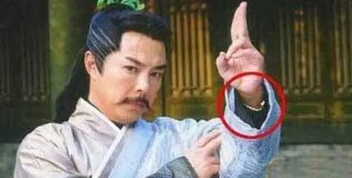 影視劇穿幫鏡頭,看了捧腹大笑,想問導演你有在認真嗎? #抗日神劇,果然厲害