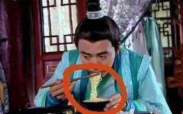 影視劇穿幫鏡頭,看了捧腹大笑,想問導演你有在認真嗎? #抗日神劇,果然厲害