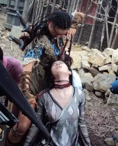 影視劇穿幫鏡頭,看了捧腹大笑,想問導演你有在認真嗎? #抗日神劇,果然厲害