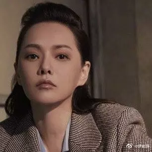小哈利長大了!伊能靜曝光兒子超猛「全A成績」 帥氣挺拔背影照「往旁一看」網驚:兒子交女友?