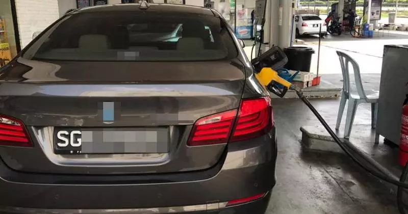 新加坡車 在新山非法添R0N95汽油 !