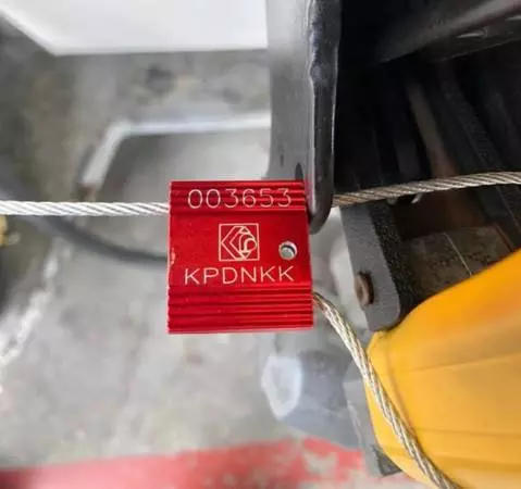 新加坡車 在新山非法添R0N95汽油 !