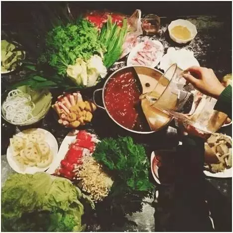古裝劇裡的「飯菜」是真的嗎?看完這些照片後,你絕對會超佩服這些演員們!