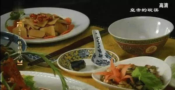 古裝劇裡的「飯菜」是真的嗎?看完這些照片後,你絕對會超佩服這些演員們!