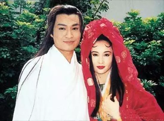 她曾是馬景濤的最愛、曾國城最想挽回的女人!當年「美艷勝過鍾麗緹」,如今55歲的她是這個模樣!