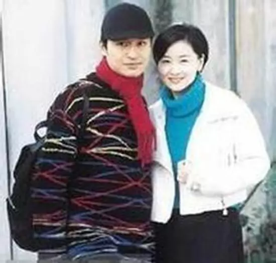 她曾是馬景濤的最愛、曾國城最想挽回的女人!當年「美艷勝過鍾麗緹」,如今55歲的她是這個模樣!