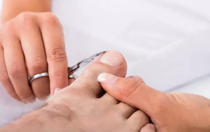 腳上出現3種異常,說明你的肝臟可能已有毒素,千萬要重視起來