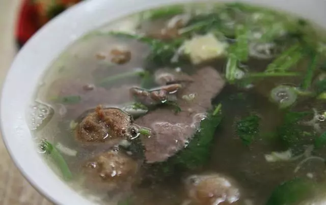 豬肝富含維生素A等微量元素 , 可預防夜盲症,但這3種人不宜多吃 !