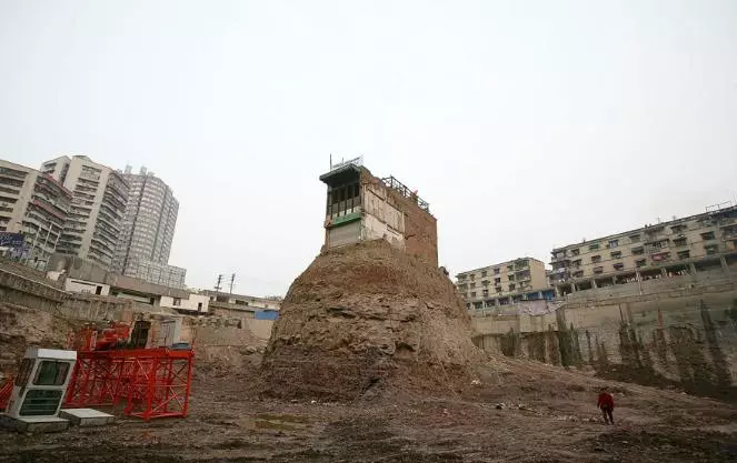 13棟中國「最狂」的釘子戶,誓死捍衛家園的結果就會變成這樣…