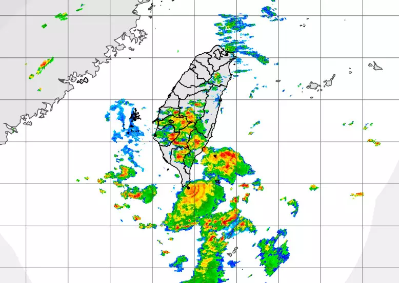 雷陣雨提前到!氣象局曝「7縣市發大雨特報」警戒區再擴大 2道鋒面接力來「全台濕答答3天」