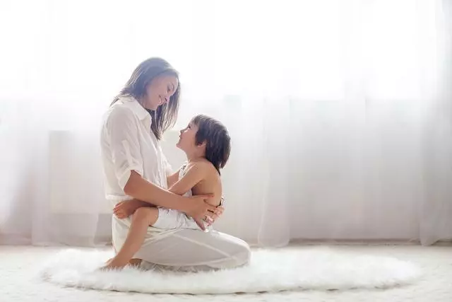 「媽媽總凶我,但我從沒想過換媽媽」:孩子多愛你,你永遠不知道